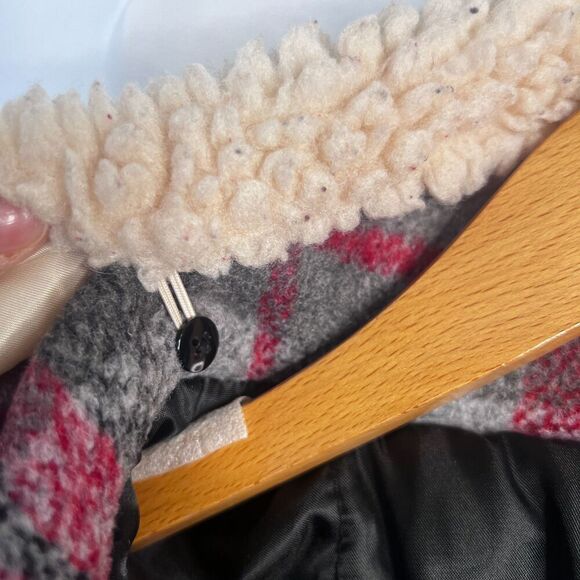 Wild Fable Buffalo Red Plaid Faux Fur Collar Preppy Zip Up Wool Blend Jacket MD - Picture 8 of 12